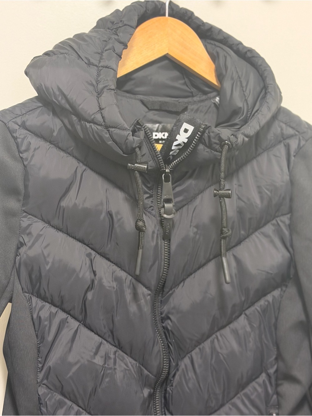 DKNY Black soft shell puffer jacket size medium M - Picture 2 of 16